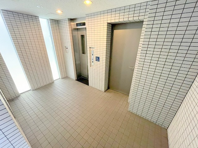 ウィスタリア新北野のロビー