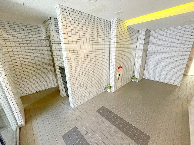 ウィスタリア新北野のロビー