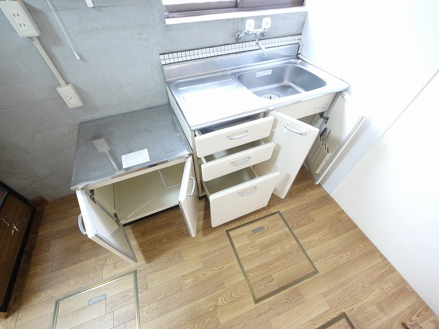 滝野戸建て　離れのキッチン