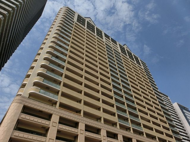 なんばセントラルプラザリバーガーデンの外観
