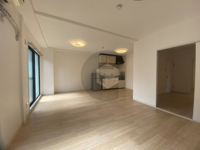 東大阪市水走２丁目の賃貸マンションの居間・リビング