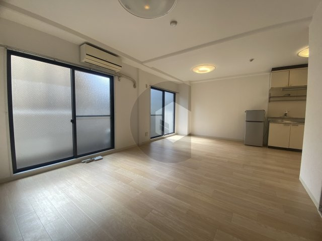 東大阪市水走２丁目の賃貸マンションの内装