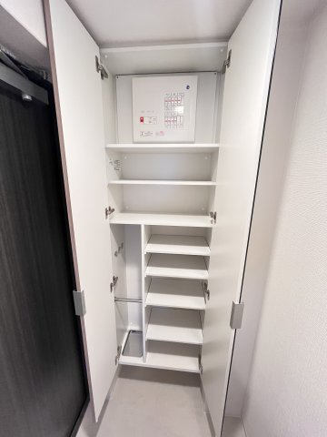 THE　HUB　MIYAKOJIMAの玄関