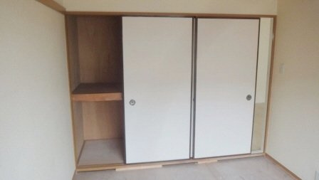 グリーンピア原木の収納|収納は３か所あります（写真は別号室です）