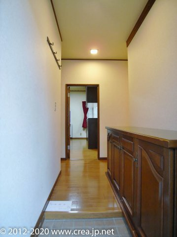 山本ハイツの玄関