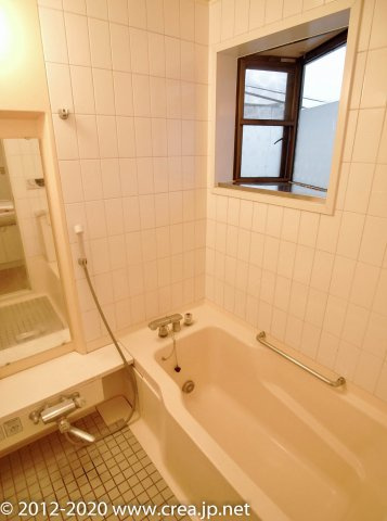 山本ハイツの浴室