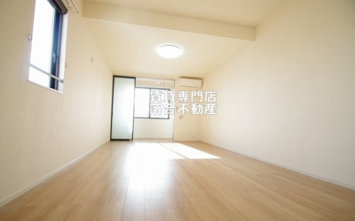 【寝室】 | ハーモニー | 落ち着いた色調のお部屋