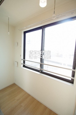 【バルコニー】 | ハーモニー | 明るいインナーバルコニー◎