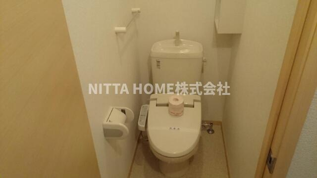 ビバーチェⅢのトイレ|温水洗浄便座のトイレ＊