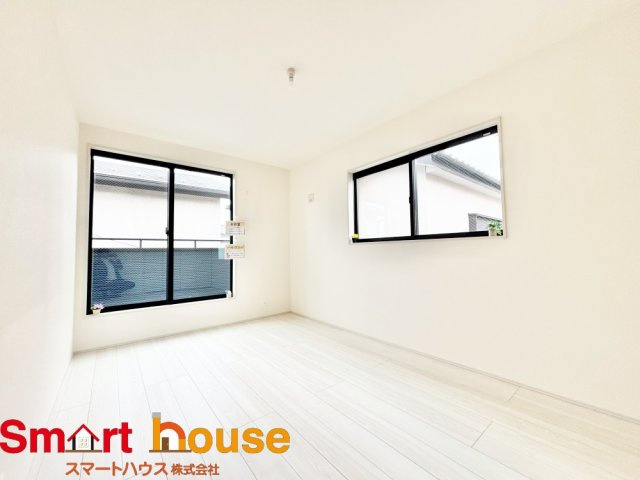 綾瀬市吉岡東新築1棟の洋室