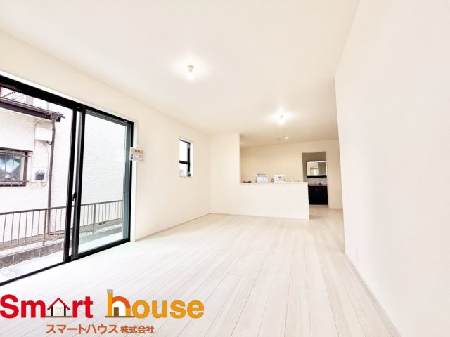 綾瀬市吉岡東新築1棟の居間・リビング