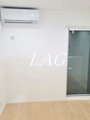 【居間・リビング】 | Orfeu(オルフェ) | 洋室のお部屋です。