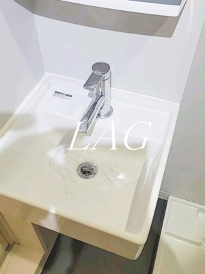 【洗面所】 | Orfeu(オルフェ) | 洗面台です。