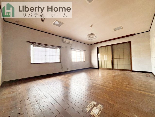 水戸市中丸町　中古戸建の洋室