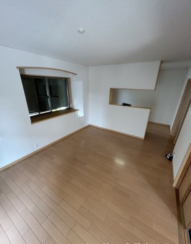 中古戸建　岩出市岡田の居間・リビング