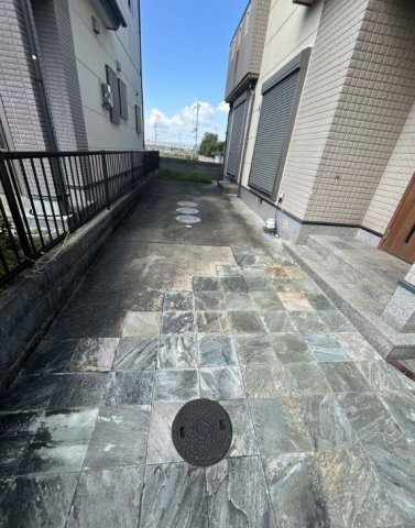 中古戸建　岩出市岡田の駐車場