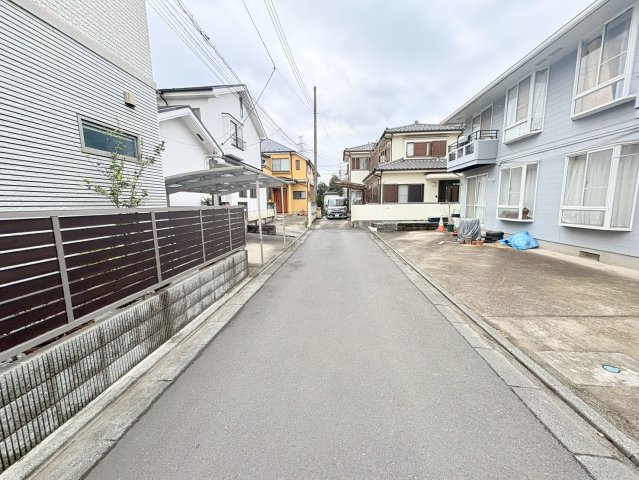川越市広栄町　建築条件なし売地　東武東上線『川越駅』徒歩25分　【大塚小学区】の前面道路含む現地写真