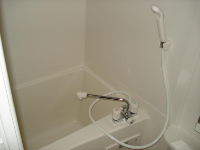 リバパレス靭公園の浴室|バス