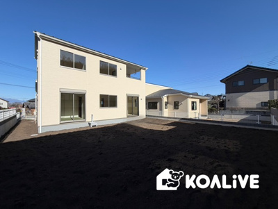 【外観】 | 高崎根小屋　新築住宅 | 完成済み！いつでも新生活を始めることができます。
開放感あるLDK！
陽当り、風通しも良い暖かな住まいです。
KOALIVE （コアライブ）【0120-919-727】
