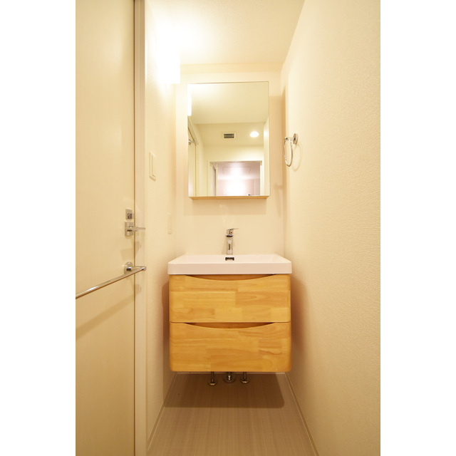 SERENiTE堺筋本町SUDの洗面所