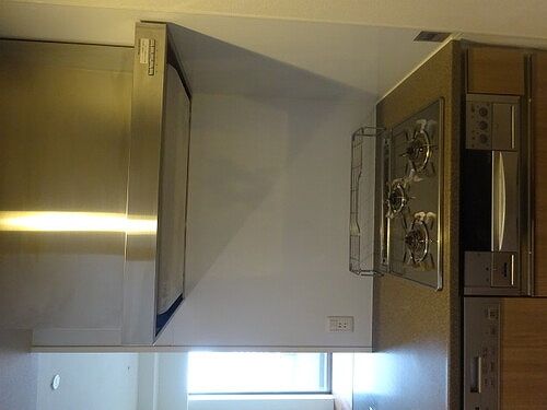 大阪ひびきの街　ザ・サンクタスタワーの設備|レンジフード　※前回募集時／２０２５年５月の写真