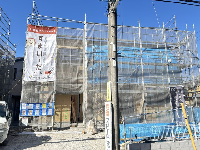 【LiveleGarden】宇都宮西の宮 第3 全2棟の外観|〇2号棟【3LDK+カースペース3台】
資産価値の高い東南角地！リビングイン階段でご家族のコミュニケーションが捗どるプランニング♪今からチェックがおすすめです。
※2026年2月撮影
