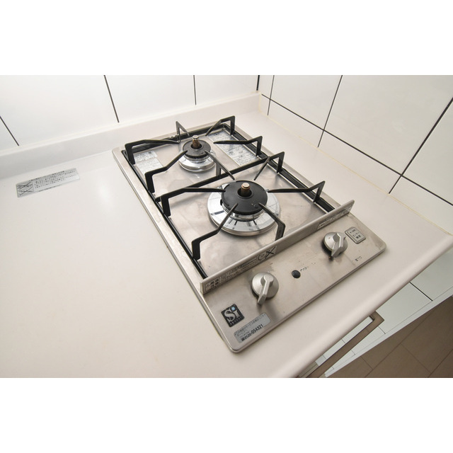 エスリード難波レジデンスのキッチン|二口コンロ付