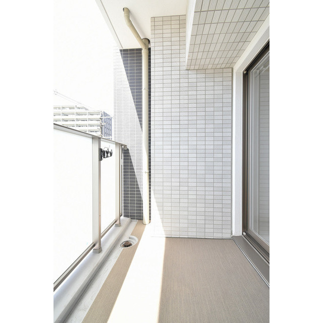 エスリード難波レジデンスのバルコニー