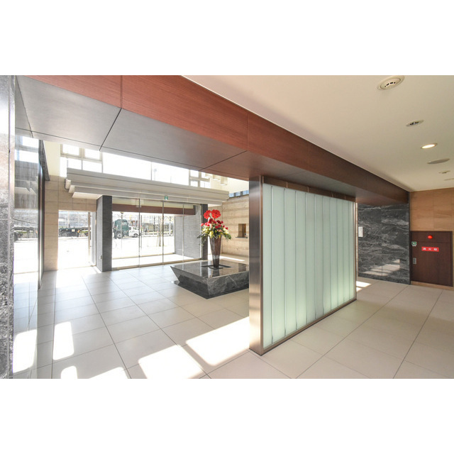 エスリード難波レジデンスの居間・リビング