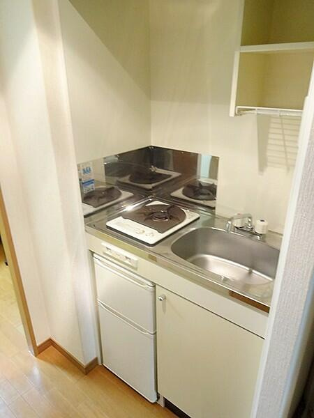 プレサンス心斎橋ＥＡＳＴのキッチン