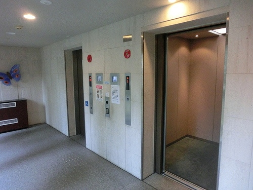 サンクタスタワー心斎橋ミラノ・グランデのその他|エレベータホール