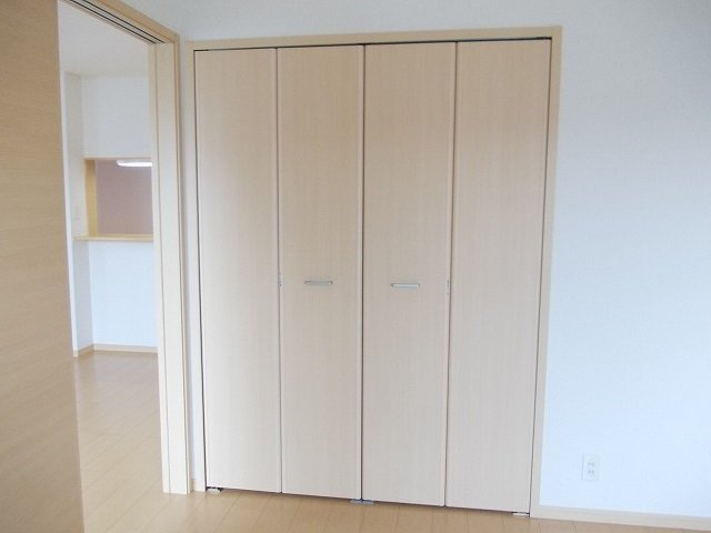 カレントガーデンＢの収納