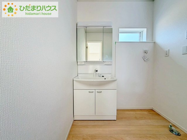 いわき市泉町下川第8　新築戸建　の独立洗面台|清潔感溢れるスタイリッシュなデザインの洗面化粧台！！