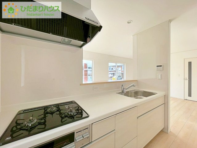 いわき市泉町下川第8　新築戸建　のキッチン|家族と会話しながら料理できるオープンカウンター♪