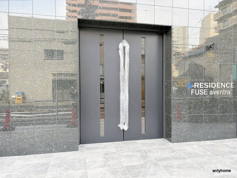 S-RESIDENCE布施aventra　仲介手数料無料のエントランス