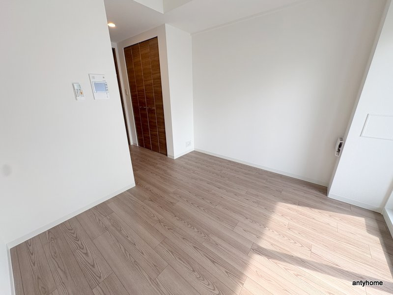 S-RESIDENCE布施aventra　仲介手数料無料の居間・リビング