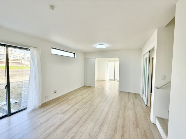 明石市二見町東二見の居間・リビング