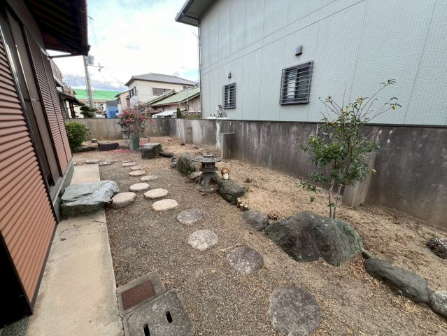 和歌山市西小二里2丁目・中古戸建・54754の庭