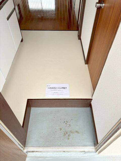 秋津マンションの玄関