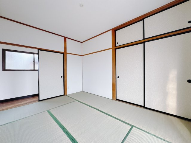 【中古戸建】桐生市新里町1期の和室|■2階和室｜独立している和室なので1人の時間を充分に楽しめます。フローリングやソファーでは味わえない質感でリラックス効果もあります。