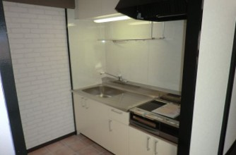 メイゾン新長沢のキッチン