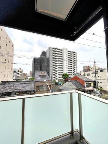 PRIMALE今池のバルコニー