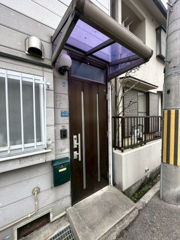 貸家 神戸市東灘区田中町２丁目のエントランス