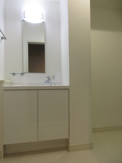 Ｍｏｔｏｒｒａｄ　Ｈｅｉｍの居間・リビング|★１Ｆにも洗面化粧台を完備★