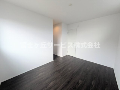 【洋室】 | 袋井市旭町 新築一戸建て 2号棟 | 洋室です