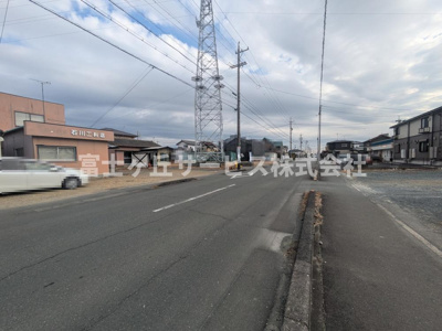 【前面道路含む現地写真】 | 袋井市旭町 新築一戸建て 2号棟 | 前面道路です