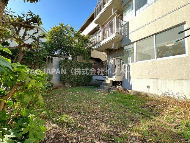 グリーンパーク王子の庭|畳16枚分のプライベートガーデンを望むロケーションを確保。アクセスの良さと「開放感」「日当たり」「風通し」などの3拍子が揃う素晴らしいマンション。