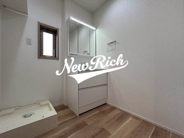 高崎市倉賀野町の一戸建ての独立洗面台