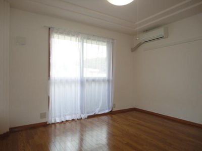 【内装】 | グランディール・プラム | 洋室