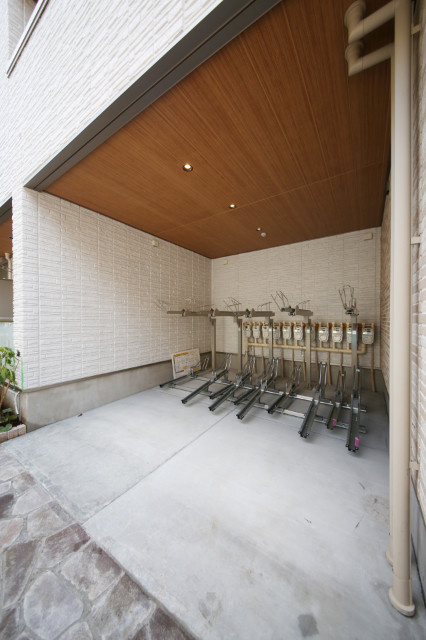 La Porte Otowaのその他共用部分|屋根付きの駐輪場♪